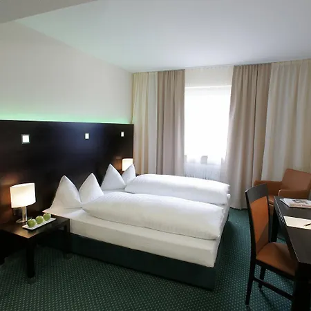 Hotel Lumiere An Der Messe 4*