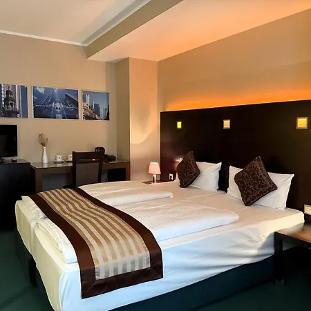 Lumiere An Der Messe Hotel 4*