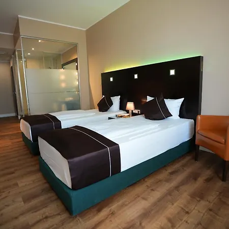 Lumiere An Der Messe Hotel 4*