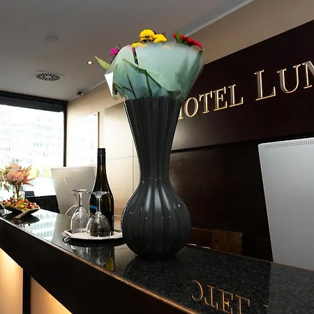 Lumiere An Der Messe Hotel