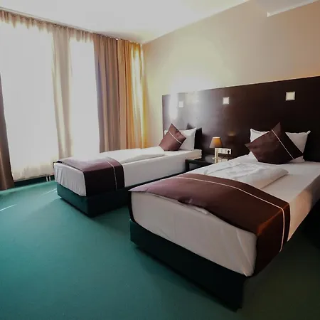 Hotel Lumière An Der Messe Francoforte sul Meno