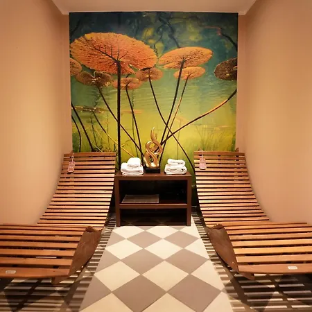 Lumiere An Der Messe Hotel 4*