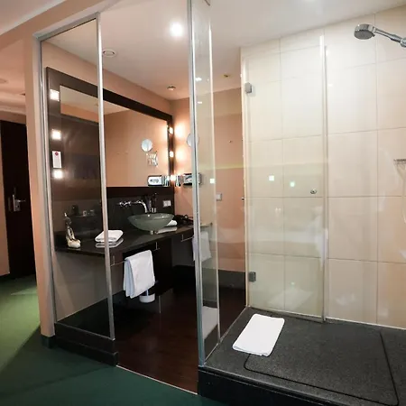 Hotel Lumiere An Der Messe