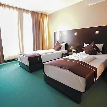 Lumiere An Der Messe By Ans Hotel 4*