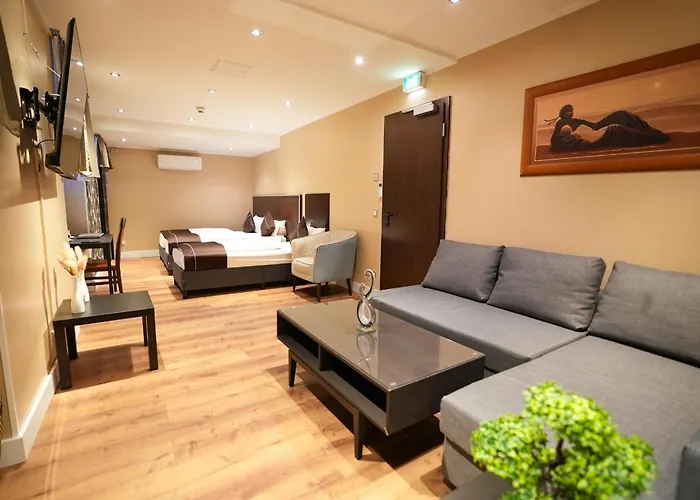 Hotel Lumiere An Der Messe 4*