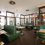 Hotel Lumiere An Der Messe 4*